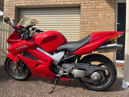 Gumtree vfr800 best sale