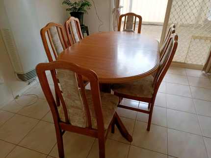 selling dining table and chairs