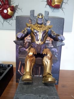 Hot toys best sale thanos throne