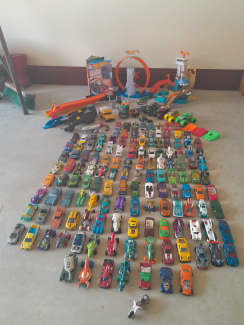 Hot wheels mega sales bundle