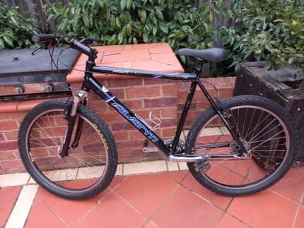 avanti 26 inch mountain bike