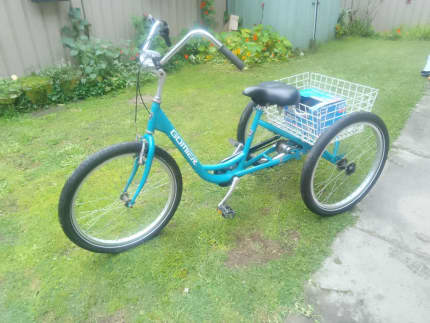 antique 3 wheel bicycle