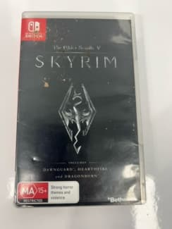 skyrim switch second hand