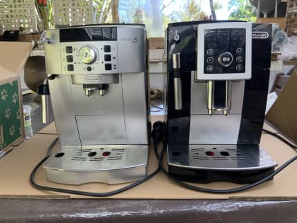 Delonghi Magnifica Coffee Espresso Machines for parts 3 Coffee