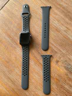 Apple Watch Nike Series 3 GPS + Cellular, 38mm Space Grey