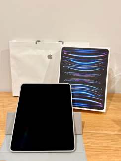 iPad Pro 12.9-inch (6th Generation) Wi-Fi 512GB (Silver