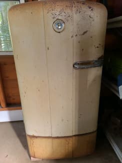 1970 kelvinator refrigerator