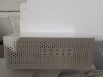 Pinpoint Brudgom input Wifi extender Netgear | Modems & Routers | Gumtree Australia Bankstown Area  - Bankstown | 1313449849