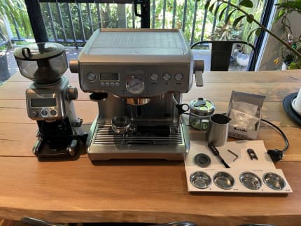 Breville dynamic duo outlet coffee machine and grinder