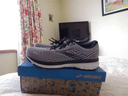 Mens brooks size on sale 13