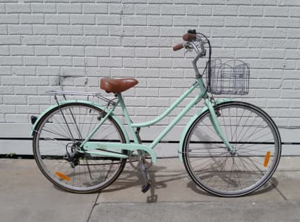 Womens 70cm holland vintage sales cruiser bike