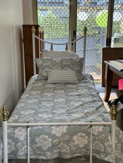 White Single Brass Bed - includes all bedding - Girls