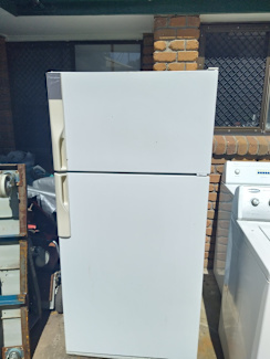 westinghouse 91 litre upright freezer