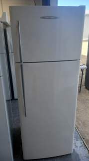 fisher and paykel 411l fridge freezer