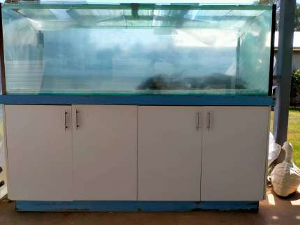 Fish tank large 6 x 2 x 2, Pet Products