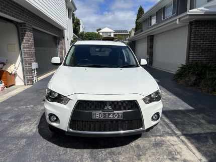 2010 MITSUBISHI OUTLANDER LS CVT AUTO 6 SP SEQUENTIAL 4D WAGON Charlestown Lake Macquarie Area Preview