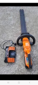 Aeg battery hedge discount trimmer