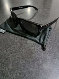 Genuine Oakley Holbrook XL Mirrored Polarised Sunglasses 009417-0059 |  Accessories | Gumtree Australia Yarra Ranges - Kilsyth | 1307733413