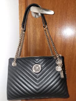 Guess blakely status luxe shopper online bag