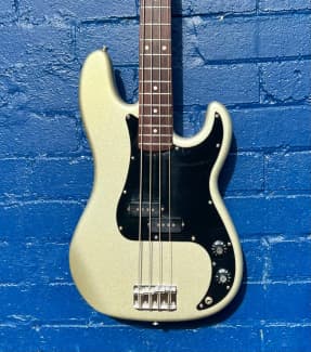 jual squier precision bass