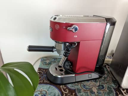 Delonghi Dedica Pump Coffee Machine RED EC685R Coffee Machines