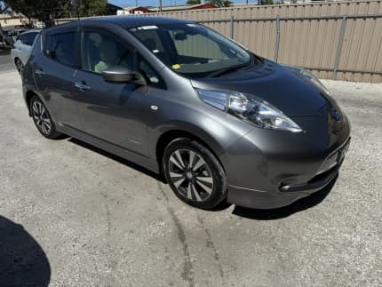 2017 Nissan leaf AZEO X 30kw ! 54klm Full 12 bar battery English conv Adelaide CBD Adelaide City Preview