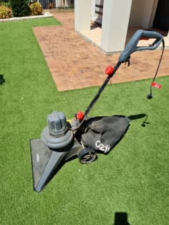 Ozito cheap garden vacuum