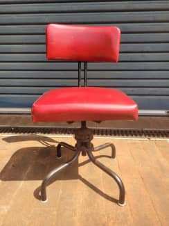 Harter Red Matching Buisness Office Rolling Chairs by Harter