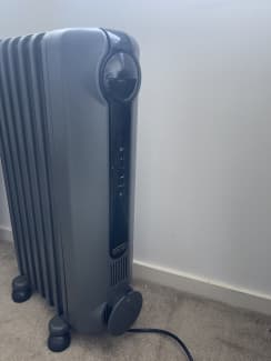 Delonghi 1500W Radia S Digital Oil Column Heater Air