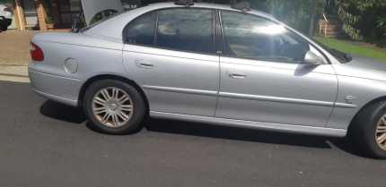 2001 HOLDEN COMMODORE EXECUTIVE 4 SP AUTOMATIC 4D SEDAN Alfords Point Sutherland Area Preview