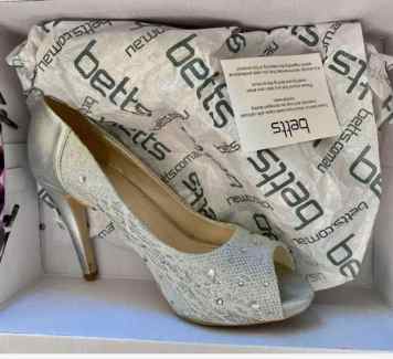 Betts wedding shoes online