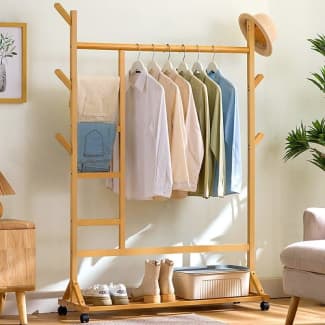 Clothes best sale rail gumtree