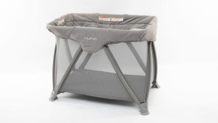 Travel bassinet baby outlet bunting