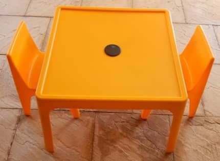 Kids table deals and chairs gumtree