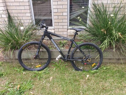 mongoose tyax super mountain bike