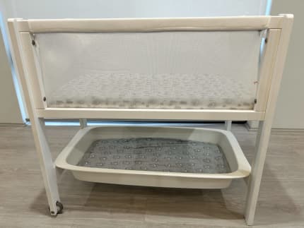 Boori hotsell bassinet gumtree