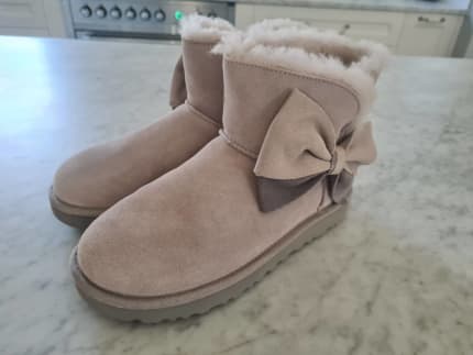 ugg classic mini 39