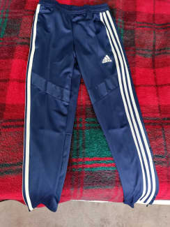 seluar jeans adidas