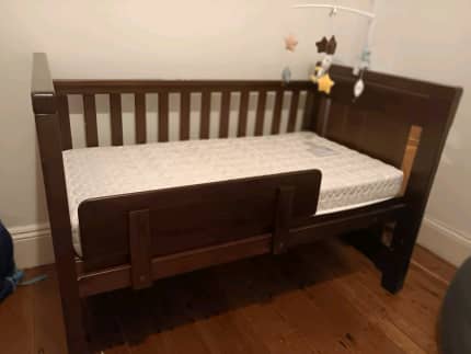 Baby 2025 bed gumtree