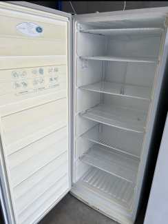 westinghouse 211 upright freezer