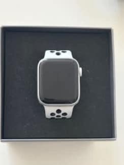 Gumtree apple watch series 4 hotsell