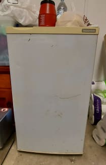 gumtree bar fridge