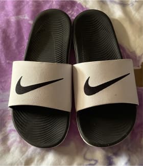 nike slides men size 11