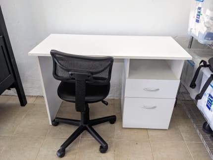 Gumtree study discount desk and chair