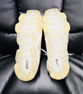 Vapormax off 2025 white gumtree