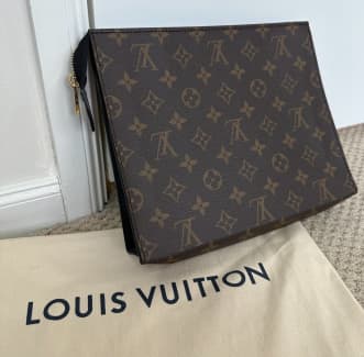 LV Louis Vuitton Poche Toilette NM, Bags