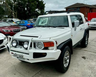 2012 Toyota FJ Cruiser GSJ15R White 5 Speed Automatic Wagon Lansvale Liverpool Area Preview