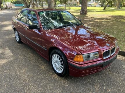 1994 BMW 318i Red 4 Speed Automatic Sedan Prospect Prospect Area Preview