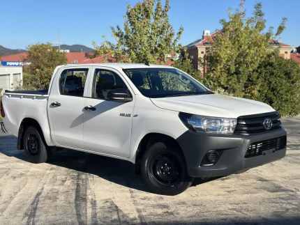 2017 Toyota Hilux TGN121R Workmate White 6 Speed Automatic Dual Cab Utility Greenway Tuggeranong Preview