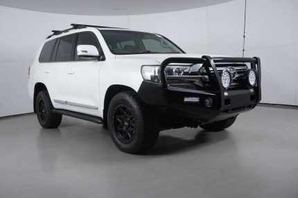 2017 Toyota Landcruiser VDJ200R MY16 Sahara (4x4) White 6 Speed Automatic Wagon Bentley Canning Area Preview